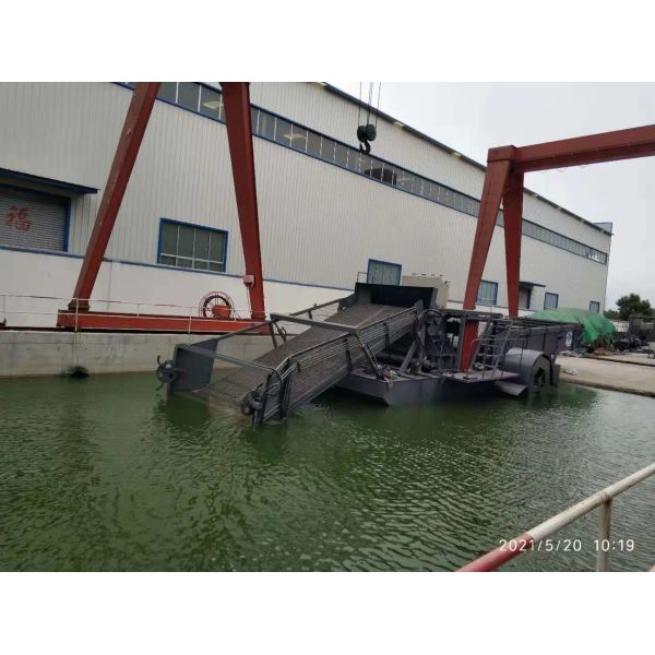 Stainless Wh300 Aquatic Weed Barge For Floating Garbage Transportation