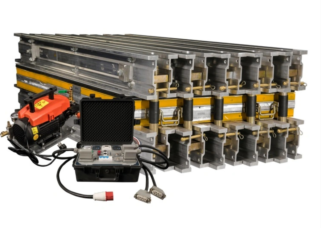 Buy cheap Lightweight Portable Rubber Conveyor Belt Joint Vulcanizing Machine product