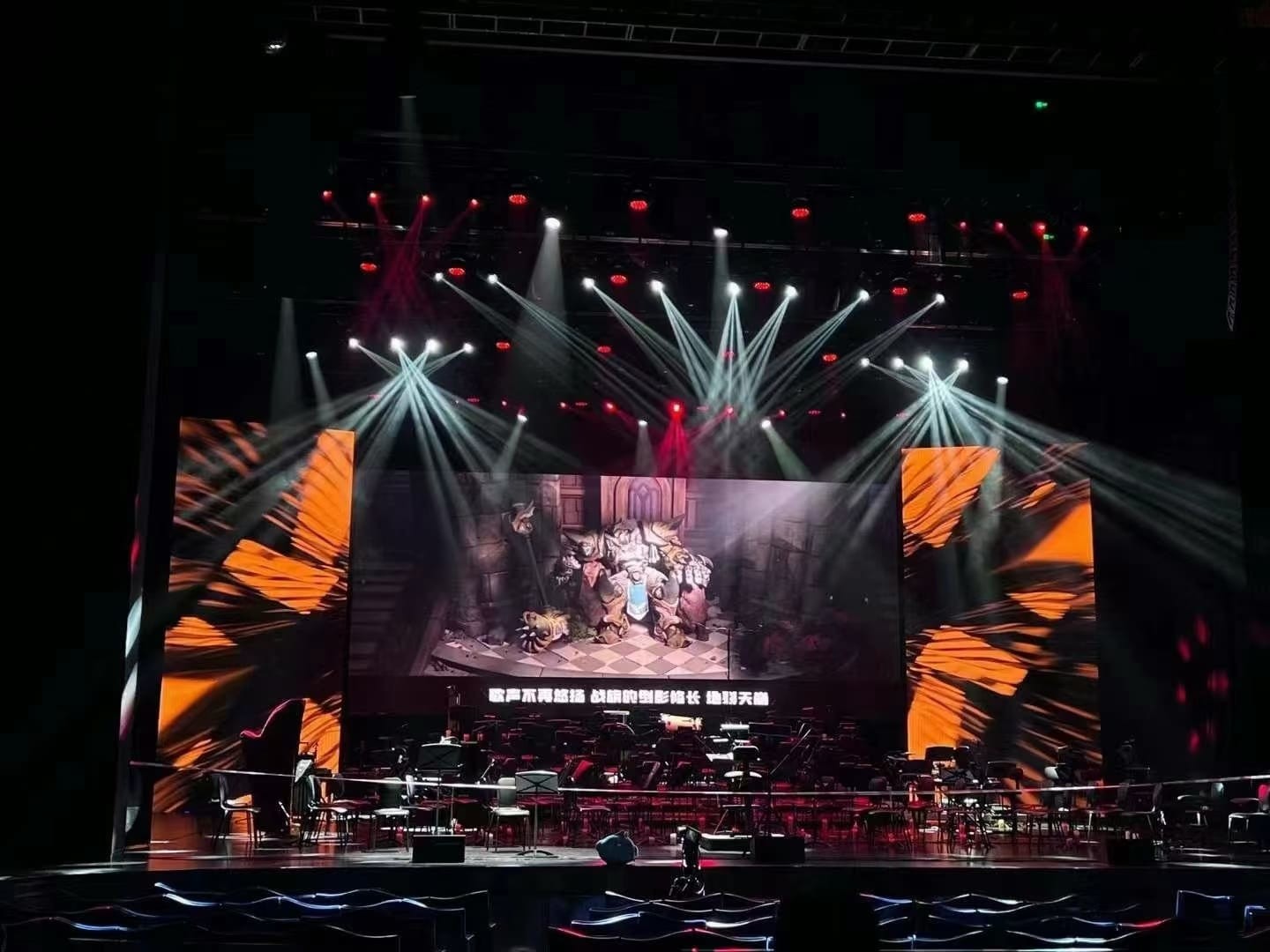 Fixed Stage Indoor Full Color HD 4K P3 Die-Cast Aluminum LED Display Pixel Density 62500/Sqm