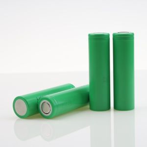 Buy cheap 3.6v 2500mah Lithium Iron Phosphate Battery Cells 18650 Prismatic product