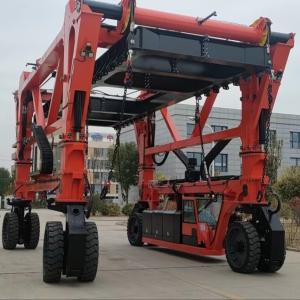 China Reliable 35T Straddle Carrier Crane 3km/H Cargo Container Crane on sale