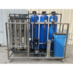 China 2.2KW Reverse Osmosis Water System Treatment Plant 1000Lph on sale