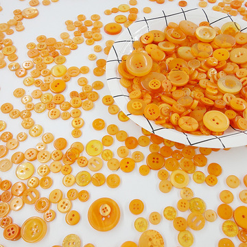 China Sewing Existing Fancy Engraved Polo Shirt Pearl Resin Polyester Plastic Buttons for Children