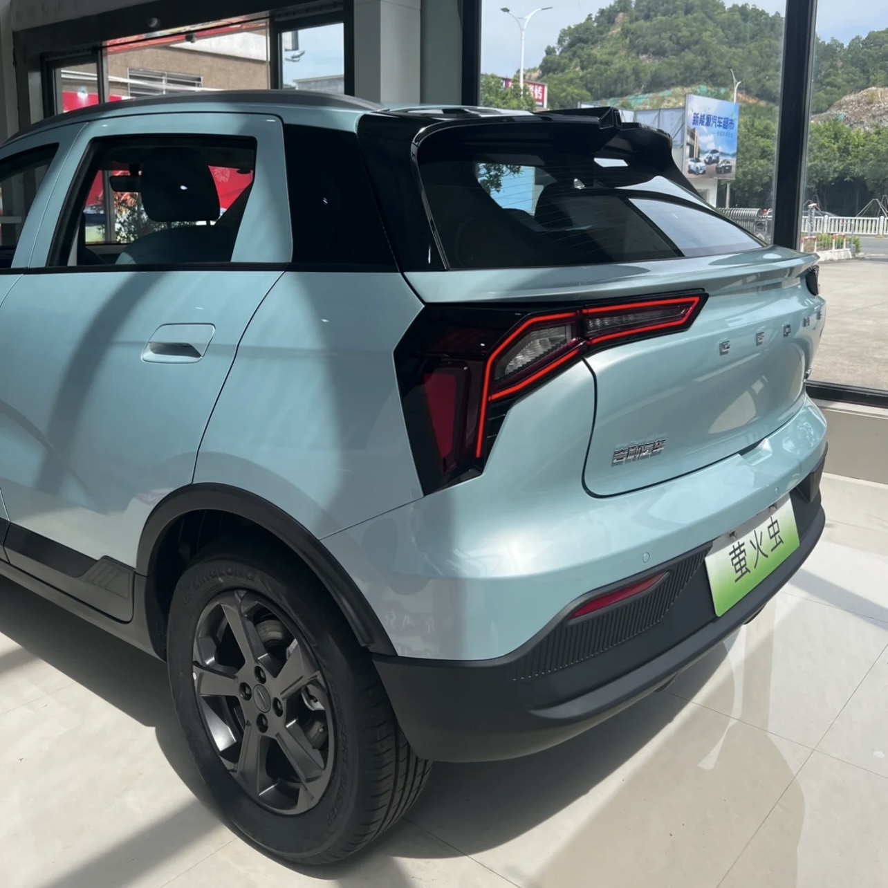 2023 Geely Geometry E Firefly Left Hand i-Drive Electric Car 320Km Range and 5 Seats