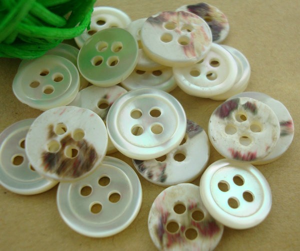 wholesale High quality Nature Agoya sea Shell Buttons with 2 holes