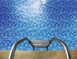 Buy cheap PRIMERA Blue Swimming Pool Mosaic Tiles 306x306mm Glazed Mesh Mounted product