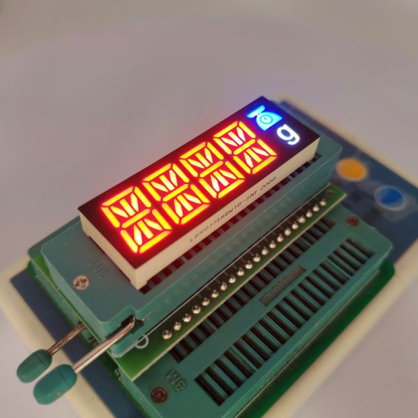 Customized Ultra Red/White/Blue 4-Digit 14-Segment Alphanumeric LED Display
