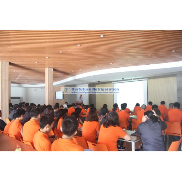 Screw compressor unit with PLC control and CSH compressor for R407C 2℃ cold store