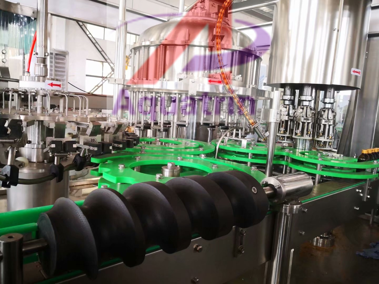 Hot Automatic Glass Bottle Filling Capping Machine For Water