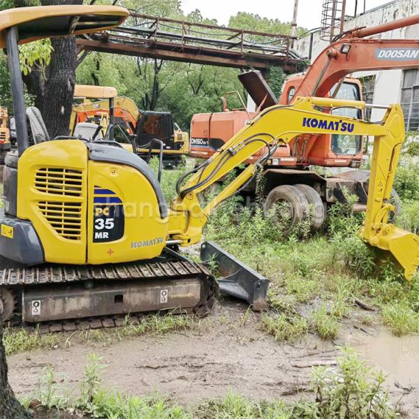 Second-hand Komatsu PC35 Excavator Original from 0.11m3 Bucket Capacity