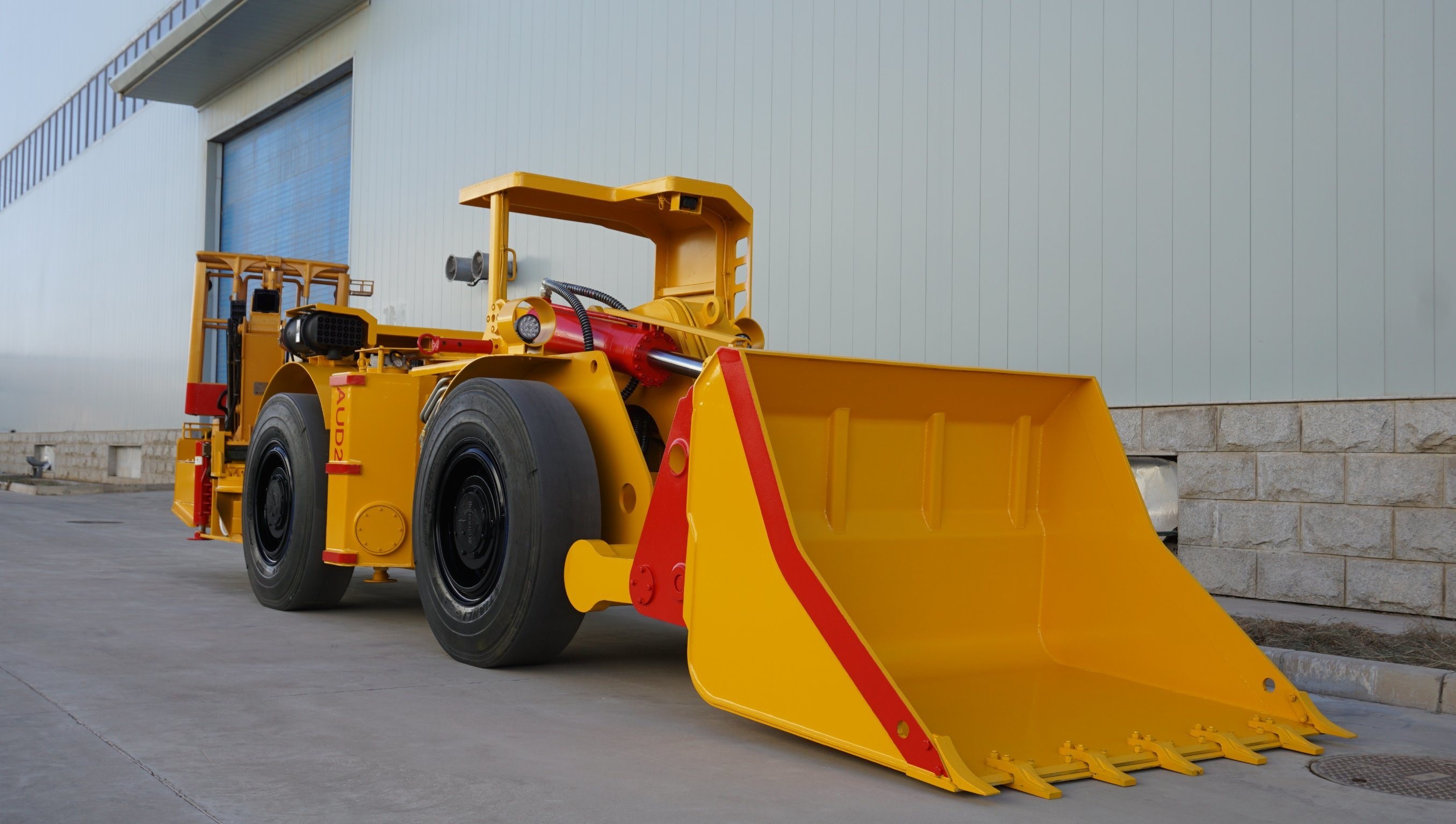 Buy cheap Underground Wheel Loader 2cbm Underground Mining Scooptram / Diesel Underground Lift Table and Loader product