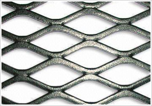 Buy cheap Medium Expanded Wire Mesh Plate Diamond Steel Mesh Sheet 100mm product