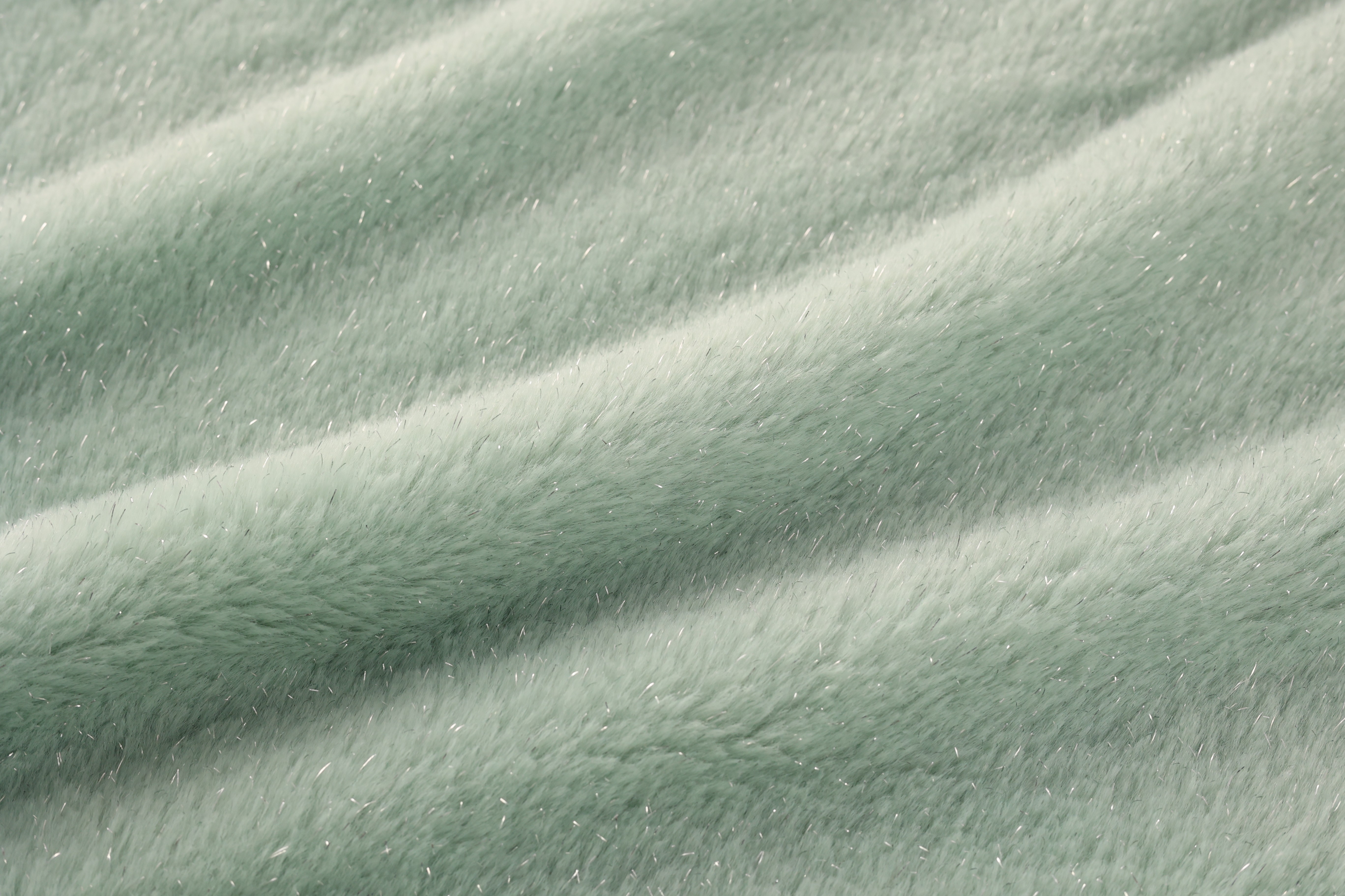 Recycled Soft 100 Polyester Fashion Fabric Silver Silk Plush Faux Fur Rabbit Ferret Fabrics for Women's Clothing Overcoat Bags Shoes