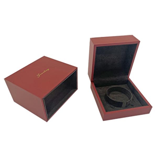 Square Wood Bracelet Custom Jewelry Boxes Gloss Lamination