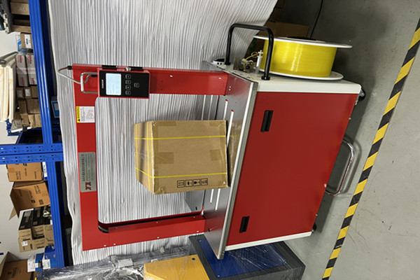 Packaging Machinery PP Strapping Machine Automatic Strapping Machine Hot Melt Strapping Machine For PP Strapping Tape