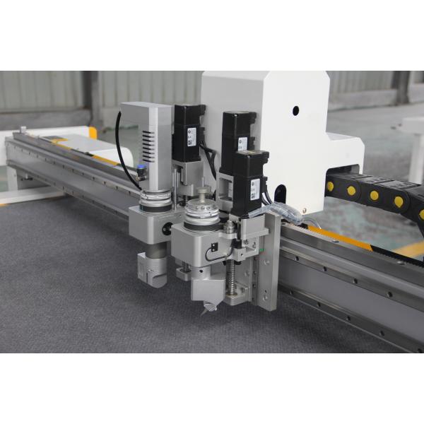 CNC Oscillating Knife Cutting Machine 1600x2500mm , Vibrating Knife Cutting Machine