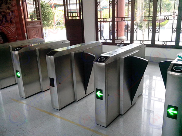 Automatic Pedestrian Speed Gate Double Swing Flap Barrier Gate For Metro Station