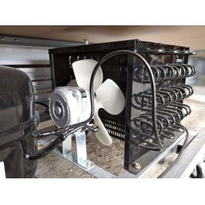 Customizable Pepsi drinks display freezer with glass door