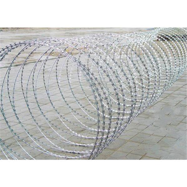 Hot Galvanized BTO-22 Razor Barbed Wire Roll 450mm Circle Diameter