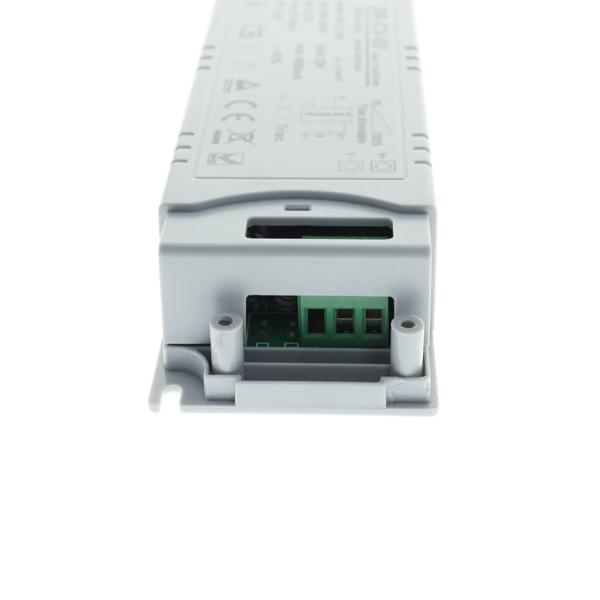 0.95 RF Non Waterproof Triac Dimmable LED Driver Flicker-Free