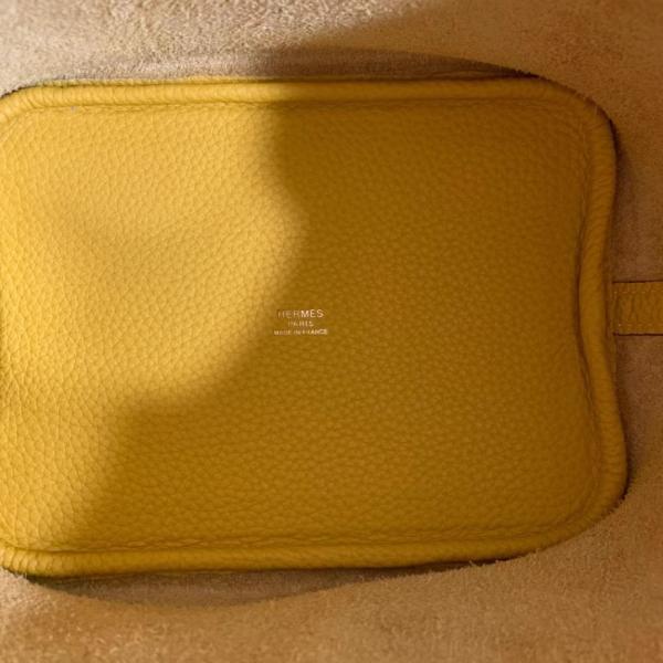 Hermes Branded Ladies Handbag Jaune Ambre Picotin Lock PM Clemence Leather Soleil