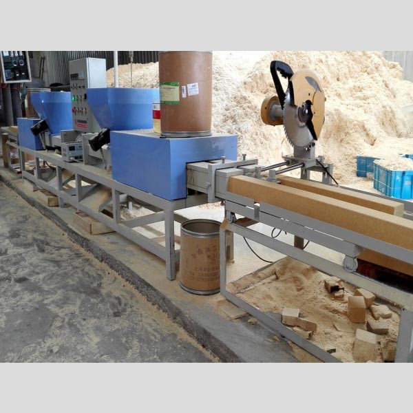 Automatic Hot Press Compressed Wood Pallet Block Feet Machine