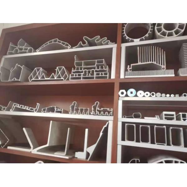 Al 6061 Aluminum Extrusion Parts Profile 0.05mm Tolerance Heat Sink Ra 0.8