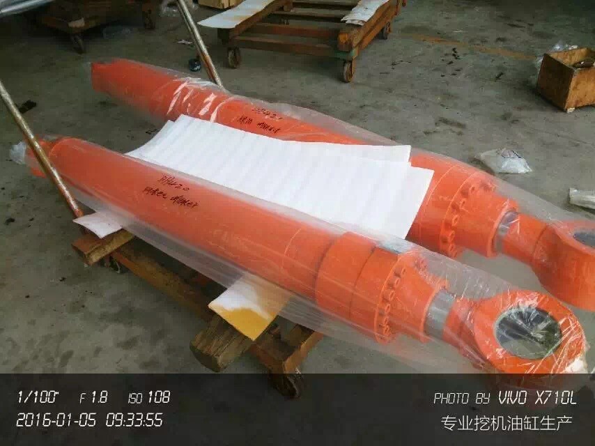 Buy cheap Doosan S420 bucket hydraulic cylinder Doosan heavy equipment spare parts product