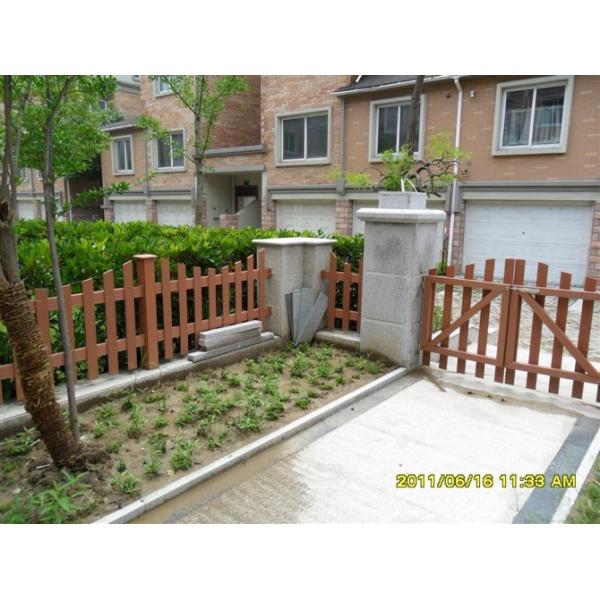 Professional WPC Composite Fencing - Outdoor Custom Design Color For Garden / Yard