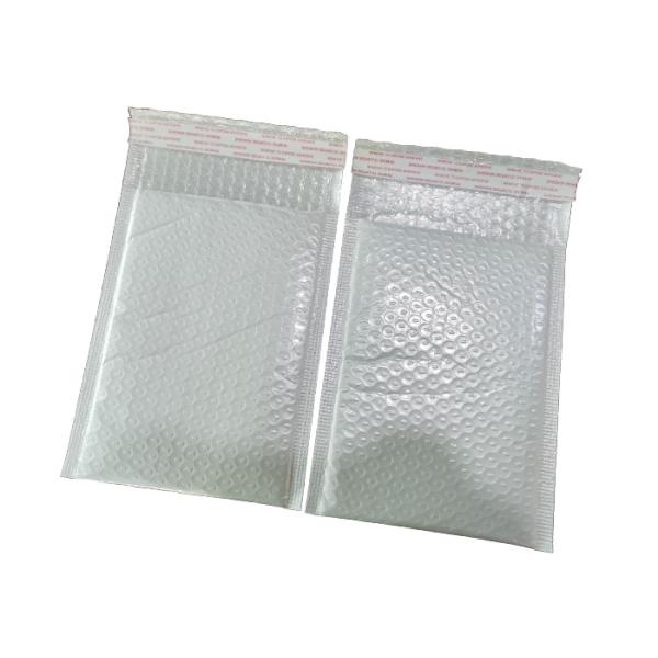 Lightweight White Poly Pearl Bubble Padded Mailers Bubble Wrap Postage Bags