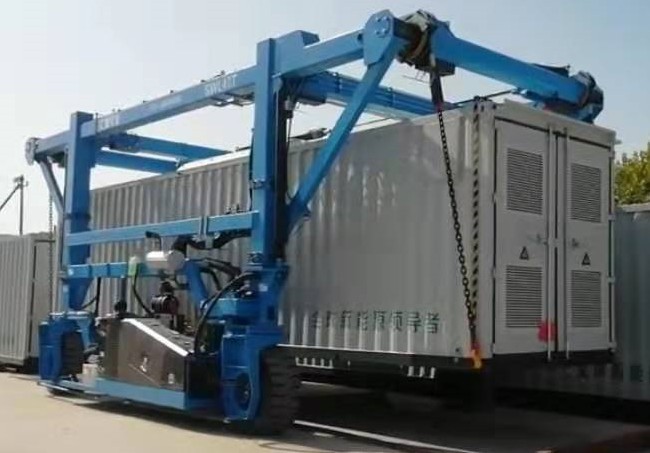 40T Industrial Straddle Carrier Truck 7km/H 3km/H With Remote Control
