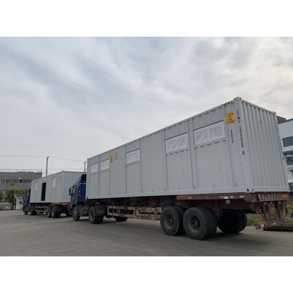 5 Toliet Flat Pack Containers With Wash Table Mirrow Clean Room Bathroom