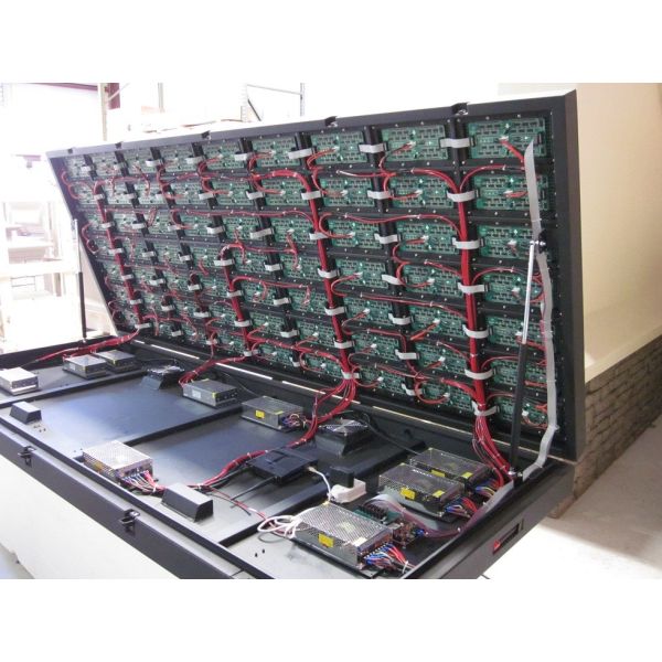 P4mm Lightweight LED Screen Front Open Service Advertising Video