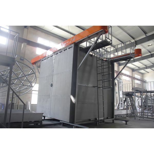 A fully automatic rotational molding machine controlled by PLC A roller molding machine used for producing water tanks
