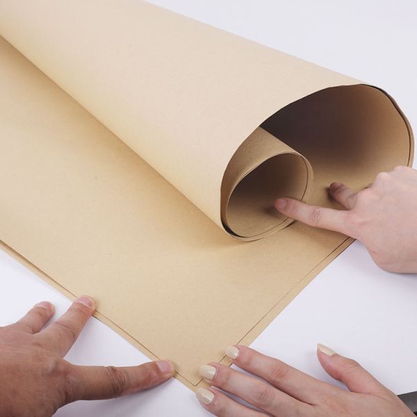 Wooden Pulp Brown Kraft Paper Roll Custom Printing Brown Packing Paper Roll Recyclable