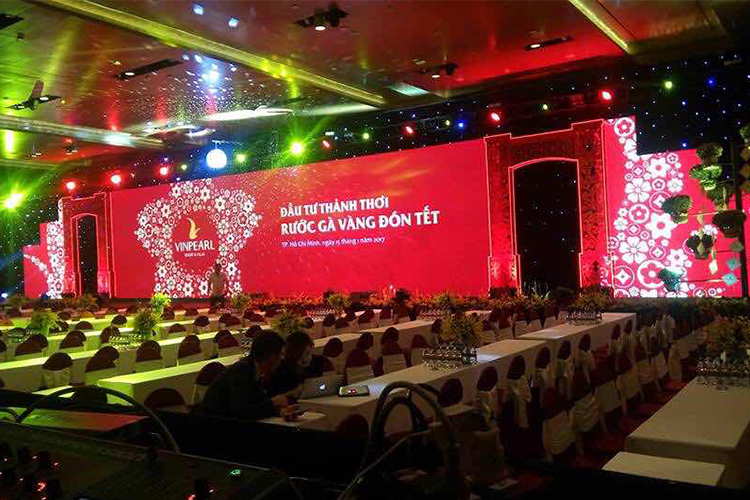 800-3800cd/Sqm RGB Indoor Rental LED Display Video Wall P3.91 High Gray Scale