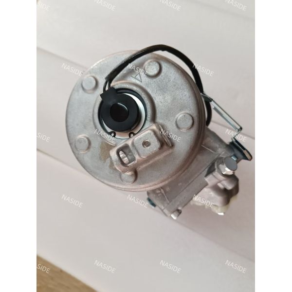 Auto Air Conditioning Compressor For Lexus LX470 83100G020 8831060850 DS85027