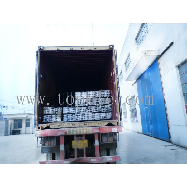 Black HDG Slotted Plain Strut Unistrut Channel To Support Conduits 41X 41MM