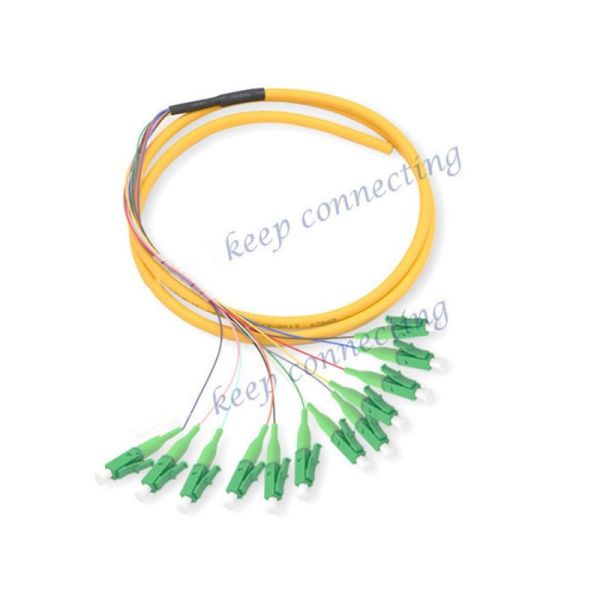 FTTH Single Mode Fiber Optic Pigtails SC UPC APC LSZH/PVC 0.9mm for Easy Installation