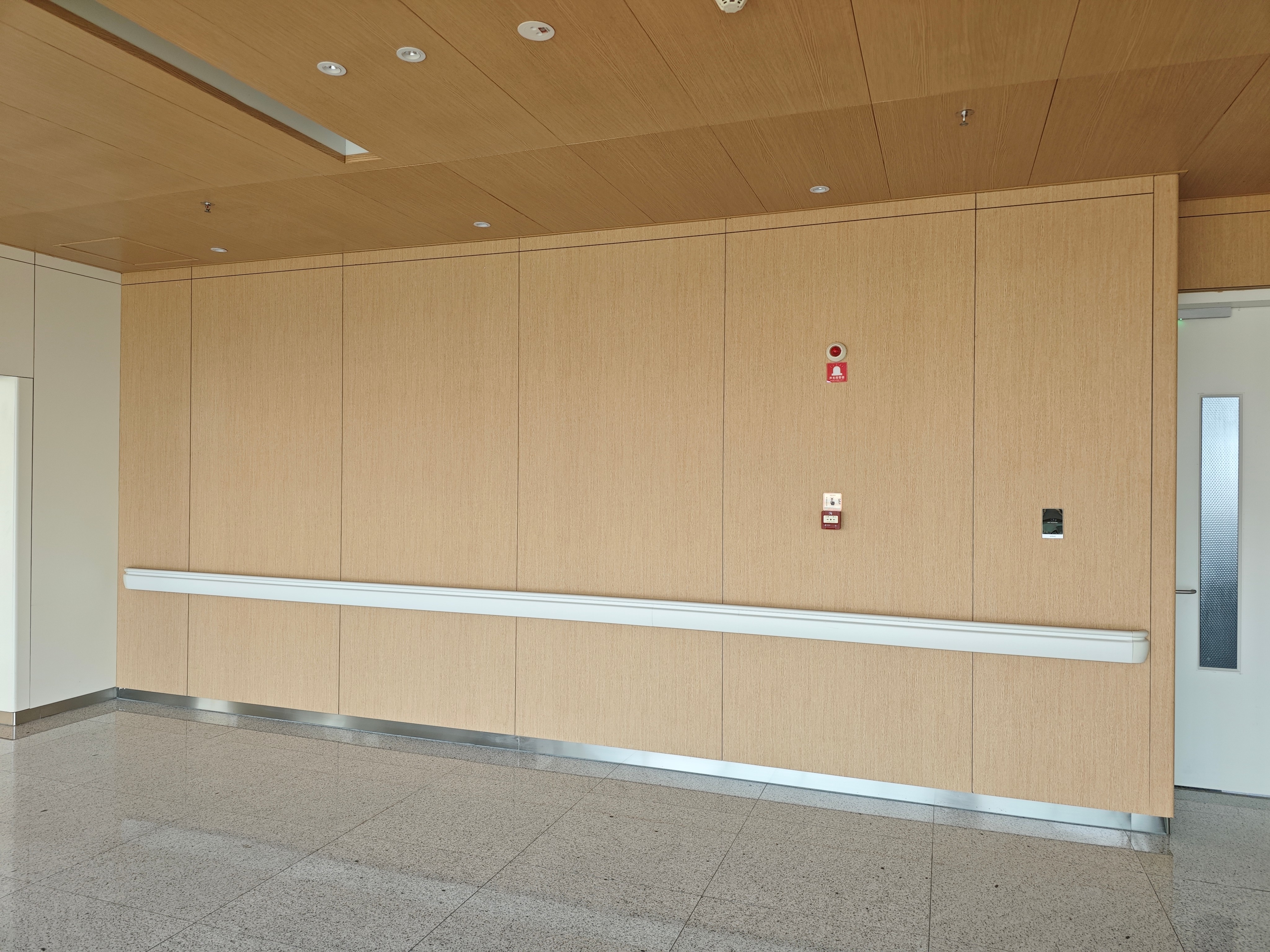 HDPE Coated PVDF ACP Sheets 0.18mm Aluminum Layer 5.0mm Thickness Brushed Finish For Elevator Paneling