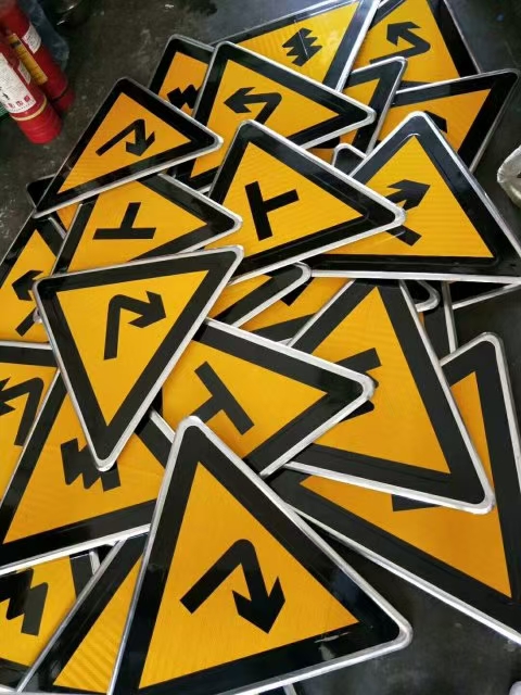 Reflective Aluminum Traffic Sign Board for Caution Warning and Visibility Enhancement
