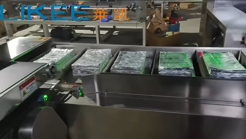 10-50 Boxes/min PLC Controlled Aluminum Foil Automatic Packing Machine For Carton Box