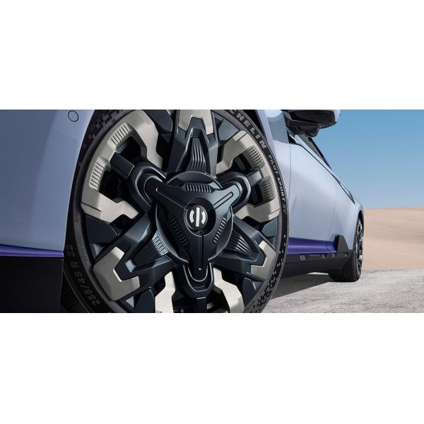 HiPhi Z Electric Luxury Car Intelligent Driving 705KM Range 0-100km/H Acceleration 3.8s