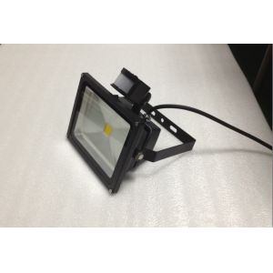 China Waterproof IP65 LED floodlight PIR sensor CE&ROHS approval on sale