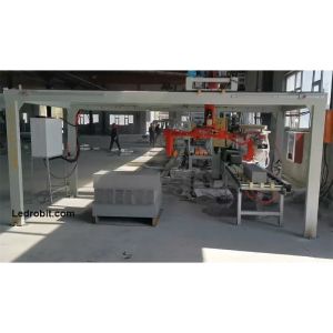 Buy cheap PLC Control Loading Unloading Machine Clamp End Gripper Automatic Palletizing product