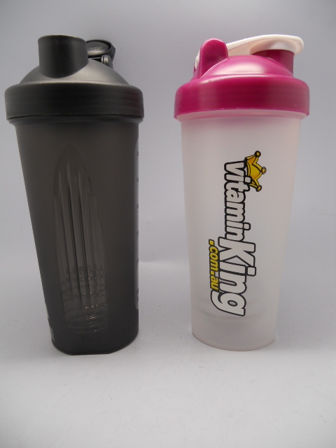 Blender Bottle/Protein Shaker with Blenderball Portable Mixer 20oz Shaker Bottle