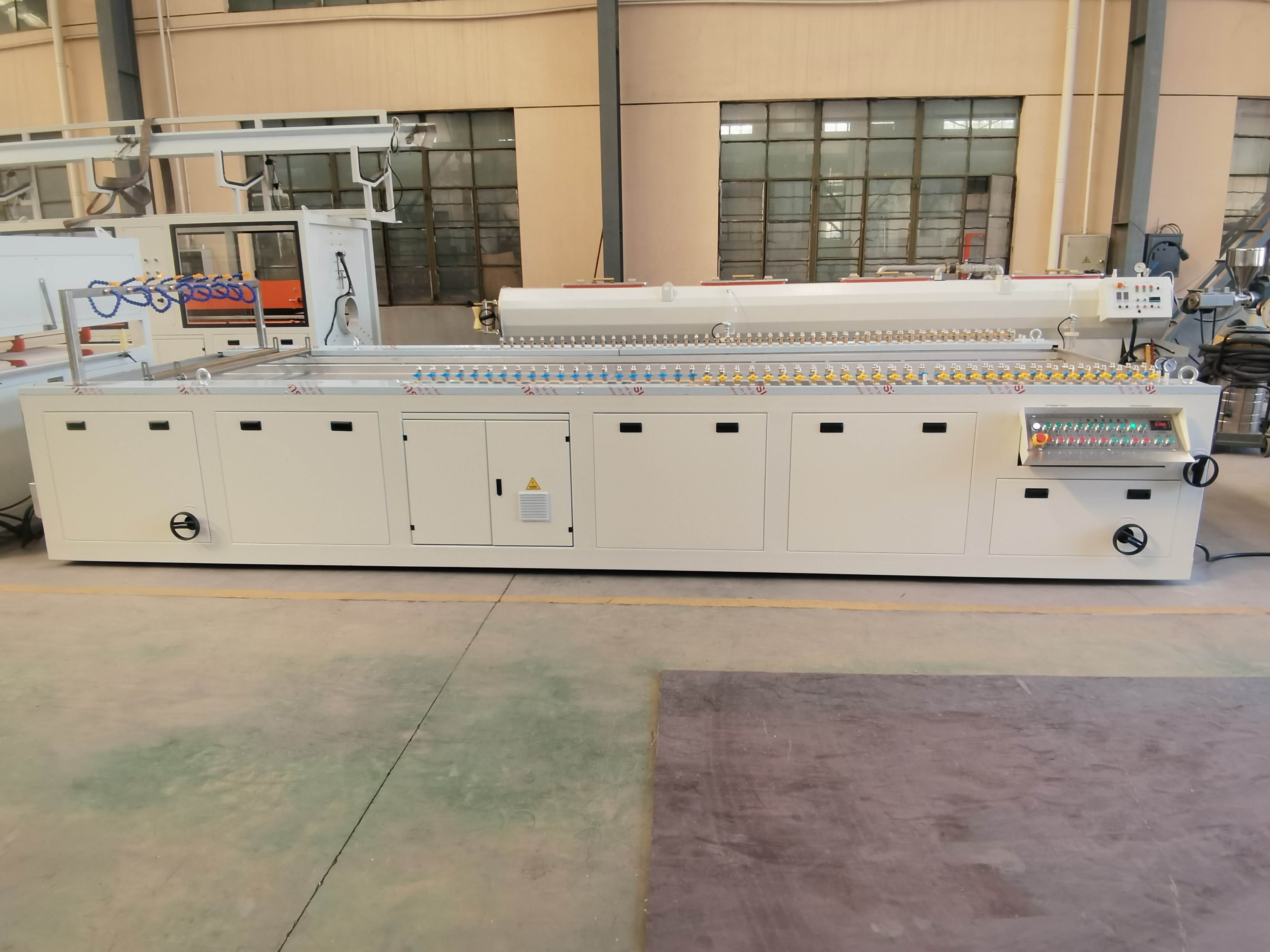 PVC Windows Profile Extrusion Machine For Customized Profile Size In Wooden Box And Film Package