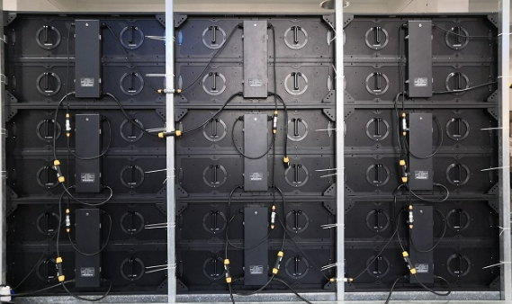 Outdoor Indoor 3.75/5/7.5mm 960×540mm Cabinet 14bit High Gray Scale Fixed LED Display