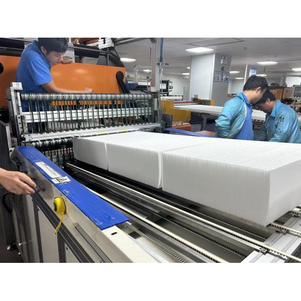 HEPA Element Air Filter Material Roll PP Melt Blown Fiberglass 0.3um Micron H13 H14 For Air Purifier