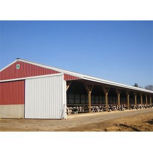 China Light Prefab Steel Livestock Barns , Custom Steel Shed Construction on sale